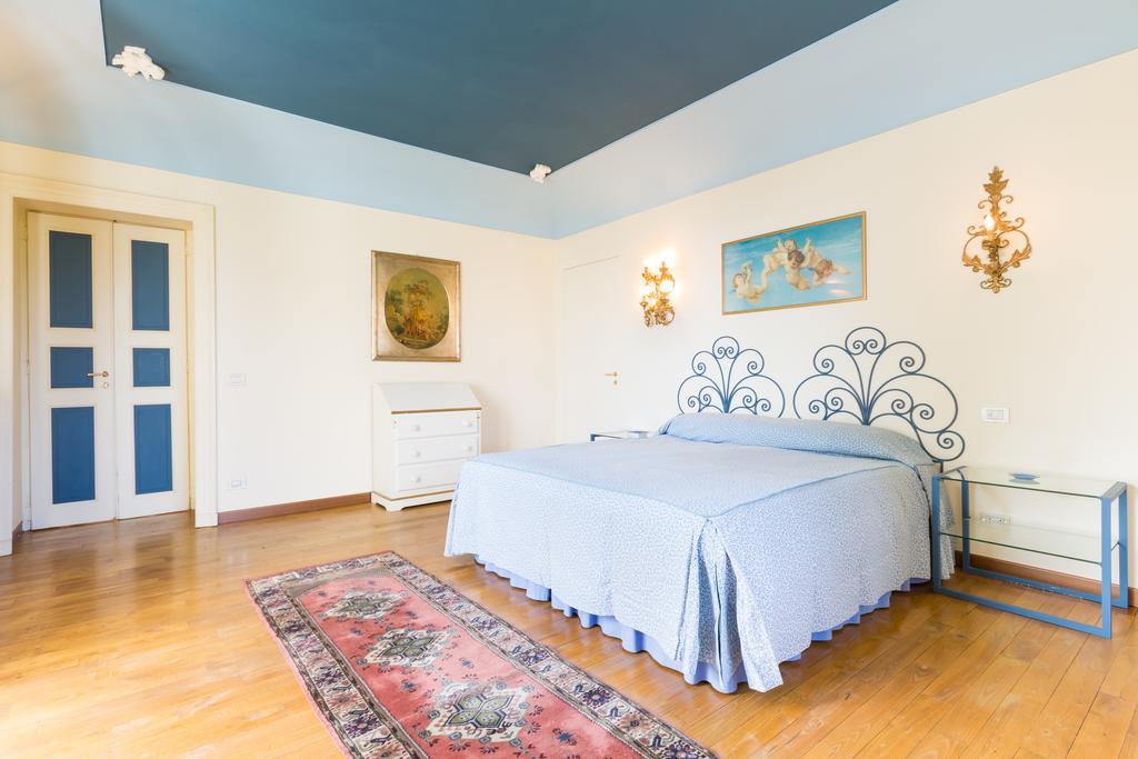 Santa Brigida Bed and Breakfast Πινερόλο Δωμάτιο φωτογραφία